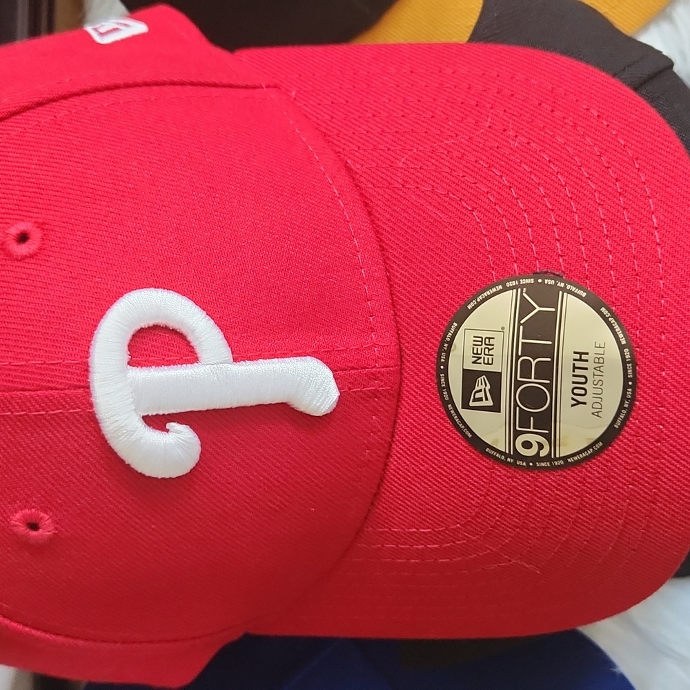 TEAM CAPS YOUTH ADJUSTABLE CAPS NWT - Picture 2 of 9
